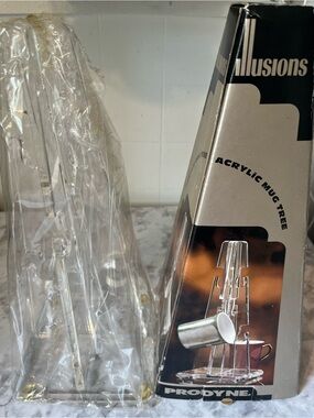 Prodyne "Illusions" Acrylic Mug Tree Hold 6 Vintage